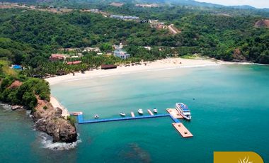 Camaya Coas Beach Golf Condo Bataan