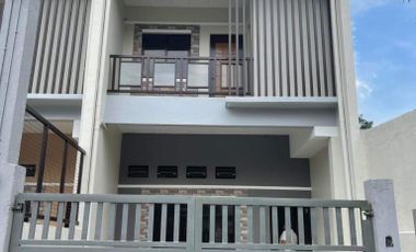 2 Storey Townhouse Units for sale with 3 Bedrooms and 2 Car Garage in Novaliches, Quezon City PH2700