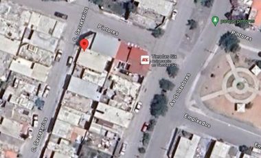 !!ADQUIERE!!  AMPLIA CASA CON EXCELENTE UBICACION EN LA COLONIA ALIANZA DE MONTERREY, NL!!