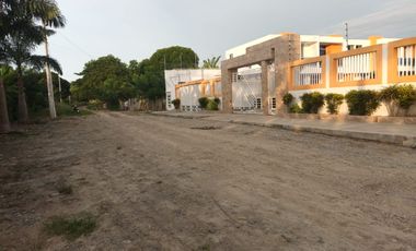 Terreno de venta Tonsupa de 1500m²