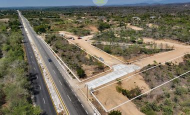 LOTES CON FRENTE DE CARRETERA, A 15 MIN. DE MAZUNTE 
