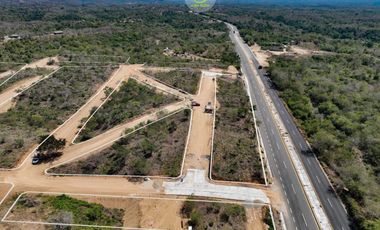 LOTES CON FRENTE DE CARRETERA, A 15 MIN. DE MAZUNTE 