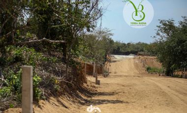 LOTES CON FRENTE DE CARRETERA, A 15 MIN. DE MAZUNTE 