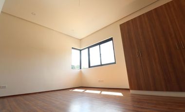 2 Storey Single Detache House and Lot For Sale in Sun Valley Antipolo with 3 Bedrooms and 3 Toilet and Bath PH2481