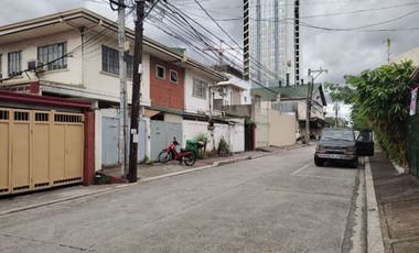 Rush Sale Fully Concreted Duplex Type House for Sale @ Scout District, QC near Tomas Morato Avenue