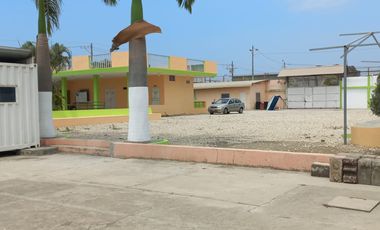 Venta o Arriendo de 2600m2 de Terreno con piscina y canchas, en Duran.