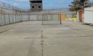 Venta o Arriendo de 2600m2 de Terreno con piscina y canchas, en Duran.
