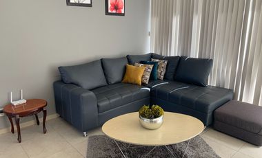 CASA AMUEBLADA PROXIMA A ZONA INDUSTRAIL, PRIV. CON ALBERCA,  CON SEGURIDAD 24/7