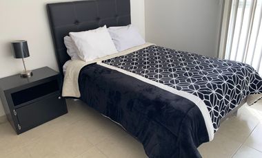 CASA AMUEBLADA PROXIMA A ZONA INDUSTRAIL, PRIV. CON ALBERCA,  CON SEGURIDAD 24/7