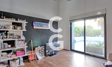 Casa en Venta en Cancun en Residencial Villa Magna con Alberca y Jardín