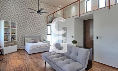 Casa en Venta en Cancun en Residencial Villa Magna con Alberca y Jardín