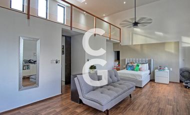 Casa en Venta en Cancun en Residencial Villa Magna con Alberca y Jardín