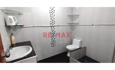 Se Vende Casa En La Urbanizacion Las Gardenias Ate $ 220000 Dolares ( Parametro Para 7 Pisos Negociable)