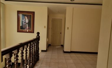 OLONGAPO CITY 6-DOOR APARTMENRT WITH SWIMMING POOL FOR SALE!