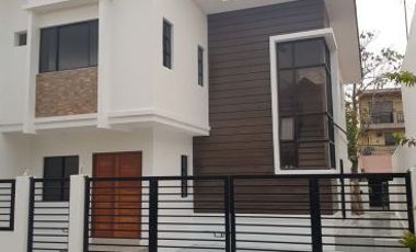 Spacious 2 Storey HOUSE & LOT for sale with 3 Bedrooms, 3 Toillet and Bath and 2 Car Garage in Greenwoods Executive Village Cainta Rizal (17min. 5.3km – SM Cherry Antipolo) PH2166