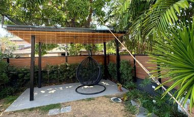 Alabang Hills House and Lot, 3 Bedroom, 4 Bathrooms, at 430 SQM Lot Area and 373 SQM Floor Area, Fully Furnished. FOR SALE