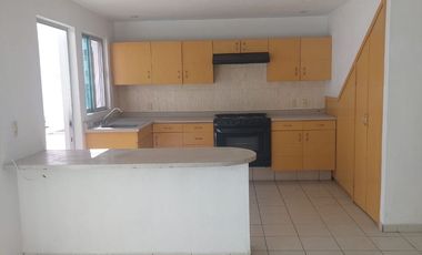 CASA EN RENTA EN COTO  EN VALLE DE SAN ISIDRO, ZAPOPAN.