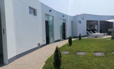 Se Vende Amplia Casa De Campo En Cañete Imperial