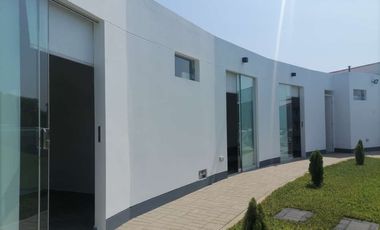 Se Vende Amplia Casa De Campo En Cañete Imperial