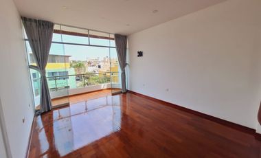 Se Alquila Departamento Surco ( San Roque)