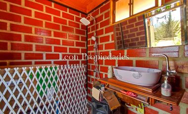 Leon Propiedades vende parcela con casa en sector Lo Aguila, Curacavi.