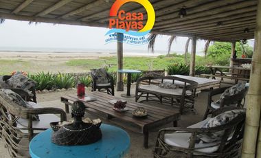 Casa grande frente al mar de Venta en Playas Villamil, Vía a Data km 8
