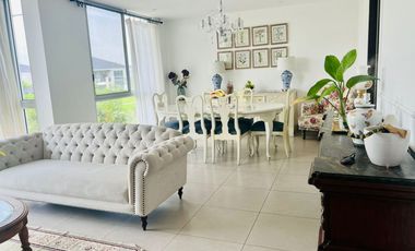 Departamento en Venta en La Urb. Jardines  Parque Magno