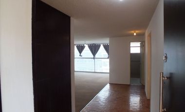 EXELENTE DEPARTAMENTO EN AV. UNIVERSIDAD, BIEN UBICADO.