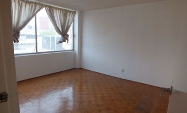 EXELENTE DEPARTAMENTO EN AV. UNIVERSIDAD, BIEN UBICADO.