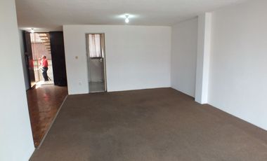 EXELENTE DEPARTAMENTO EN AV. UNIVERSIDAD, BIEN UBICADO.