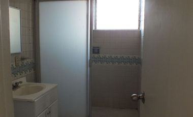 EXELENTE DEPARTAMENTO EN AV. UNIVERSIDAD, BIEN UBICADO.