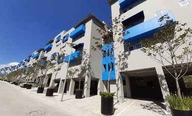 RENTA DEPARTAMENTO TIPO CASA DE 2 PLANTAS EN BOSQUE ESMERALDA