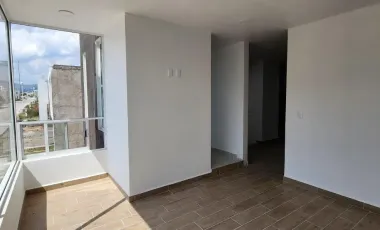 Casa Nueva en Venta, 3 Pisos Fracc. Camino Real, Mineral de La Reforma, Hidalgo.