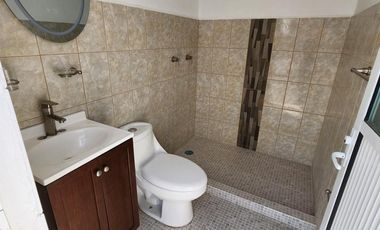 Casa Nueva en Venta, 3 Pisos Fracc. Camino Real, Mineral de La Reforma, Hidalgo.