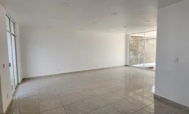 Casa Nueva en Venta, 3 Pisos Fracc. Camino Real, Mineral de La Reforma, Hidalgo.