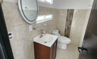 Casa Nueva en Venta, 3 Pisos Fracc. Camino Real, Mineral de La Reforma, Hidalgo.