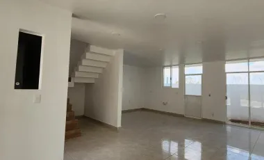 Casa Nueva en Venta, 3 Pisos Fracc. Camino Real, Mineral de La Reforma, Hidalgo.
