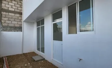 Casa Nueva en Venta, 3 Pisos Fracc. Camino Real, Mineral de La Reforma, Hidalgo.