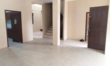 Amplia Villa Sur de Guayaquil VENDO de oportunidad.  ciudadela cerrada