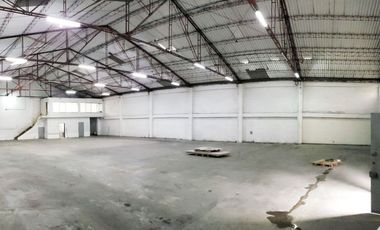 PR18541 Bodega en arriendo en el sector La Esmeralda