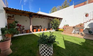 CASA EN VENRTA EN LA COLONIA CHAPULTEPEC A UNOS PASOS DE AV. LAZARO CARDENAS