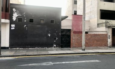 Alquilo Terreno 200 m2 en Miraflores
