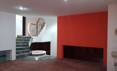 CASA EN VENTA LOMAS DE SANTA MARIA