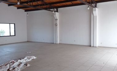 LOCAL COMERCIAL DE 300M2 EN PLANTA ALTA EN LOMAS DE BALVANERA