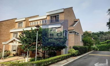 SE VENDE CASA TIPO QUINTA EN CAÑAVERAL