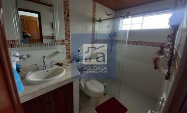 SE VENDE CASA TIPO QUINTA EN CAÑAVERAL