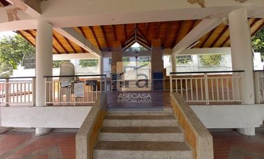 SE VENDE CASA TIPO QUINTA EN CAÑAVERAL