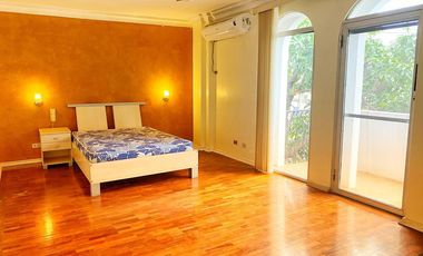 OPORTUNIDAD VENTA DE MUY AMPLIO DEPARTAMENTO EN URDESA CENTRAL