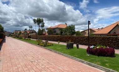 CASA EN VENTA CAJICA