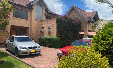 CASA EN VENTA CAJICA